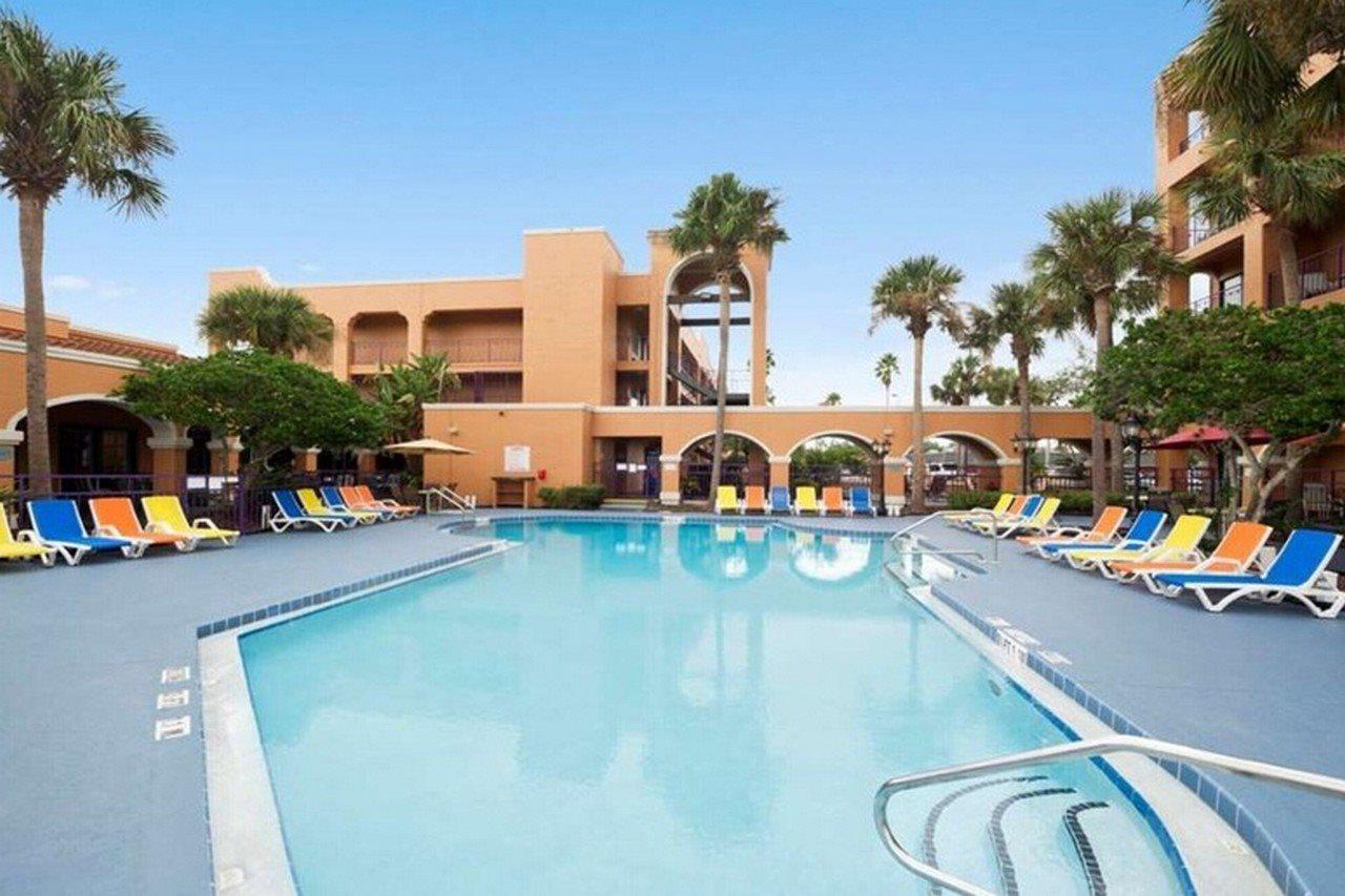 Ramada By Wyndham Kissimmee Downtown Hotel Esterno foto