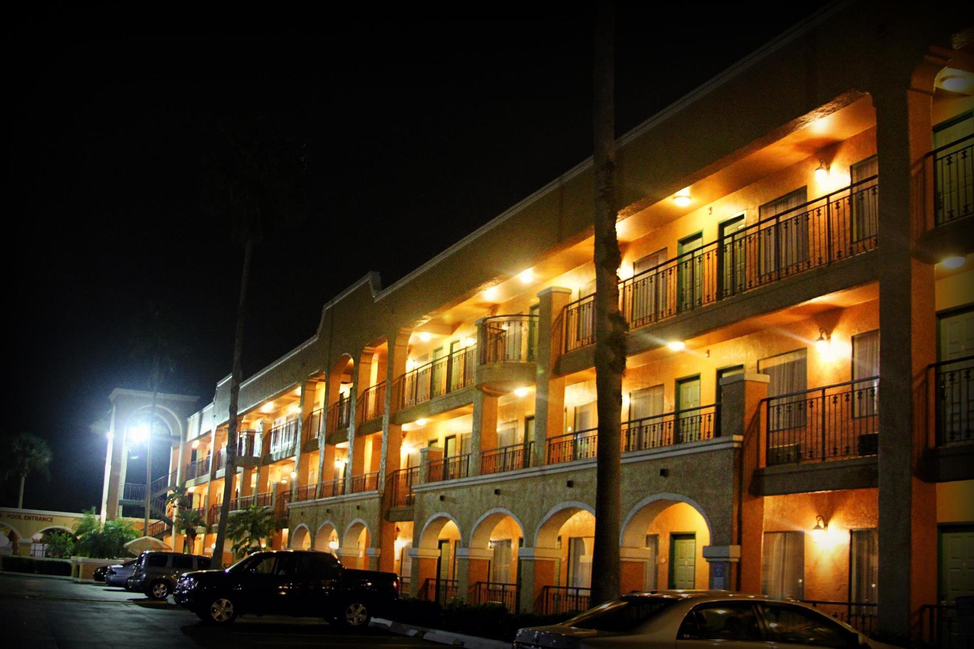 Ramada By Wyndham Kissimmee Downtown Hotel Esterno foto