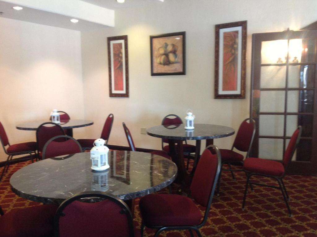 Ramada By Wyndham Kissimmee Downtown Hotel Esterno foto