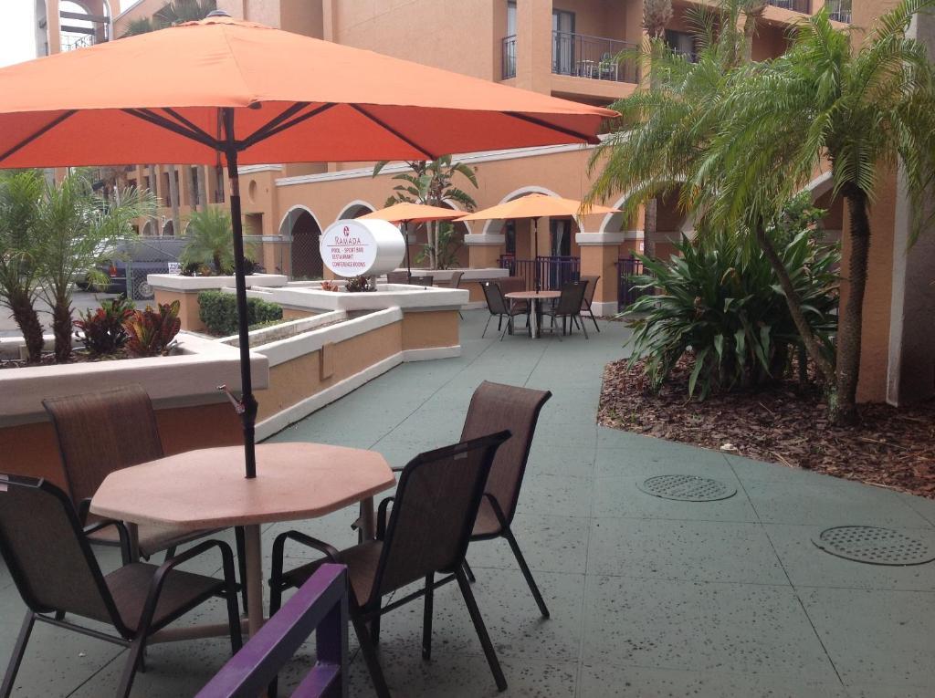 Ramada By Wyndham Kissimmee Downtown Hotel Esterno foto