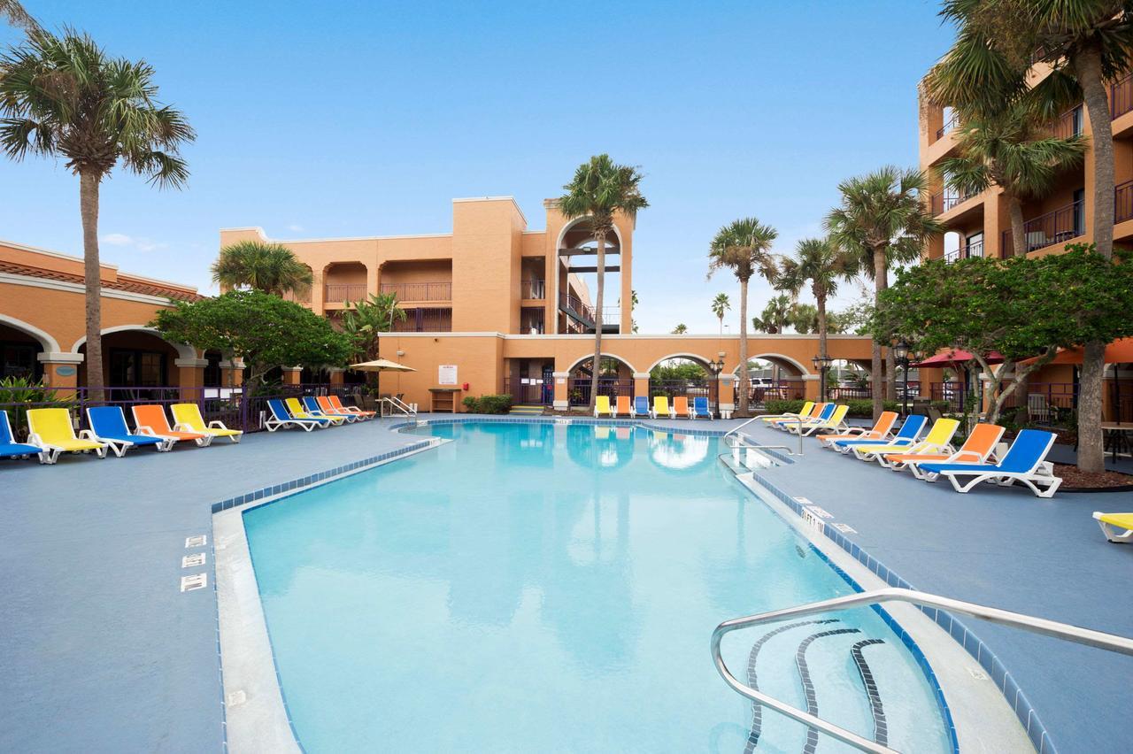Ramada By Wyndham Kissimmee Downtown Hotel Esterno foto