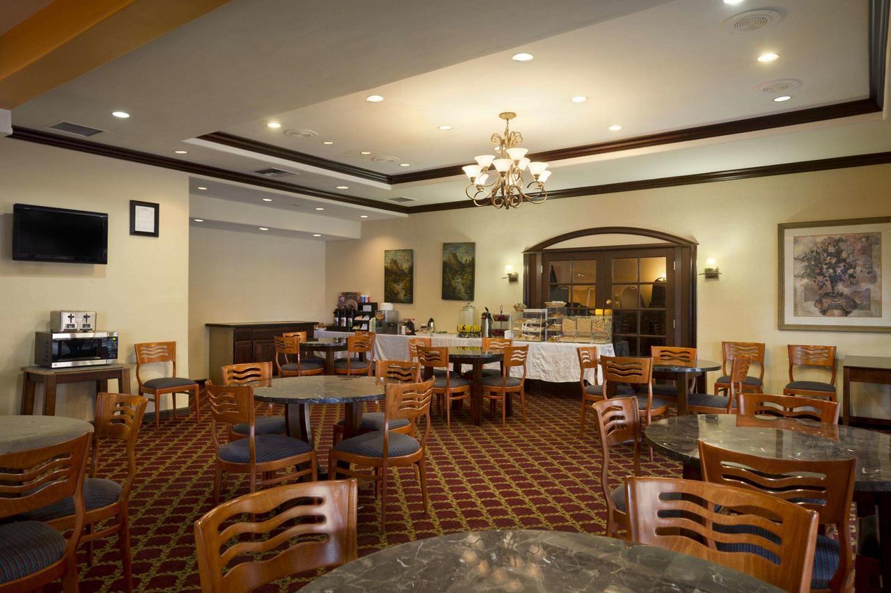 Ramada By Wyndham Kissimmee Downtown Hotel Esterno foto